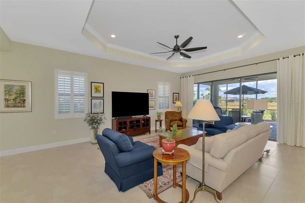 For Sale: $575,000 (3 beds, 2 baths, 2289 Square Feet)