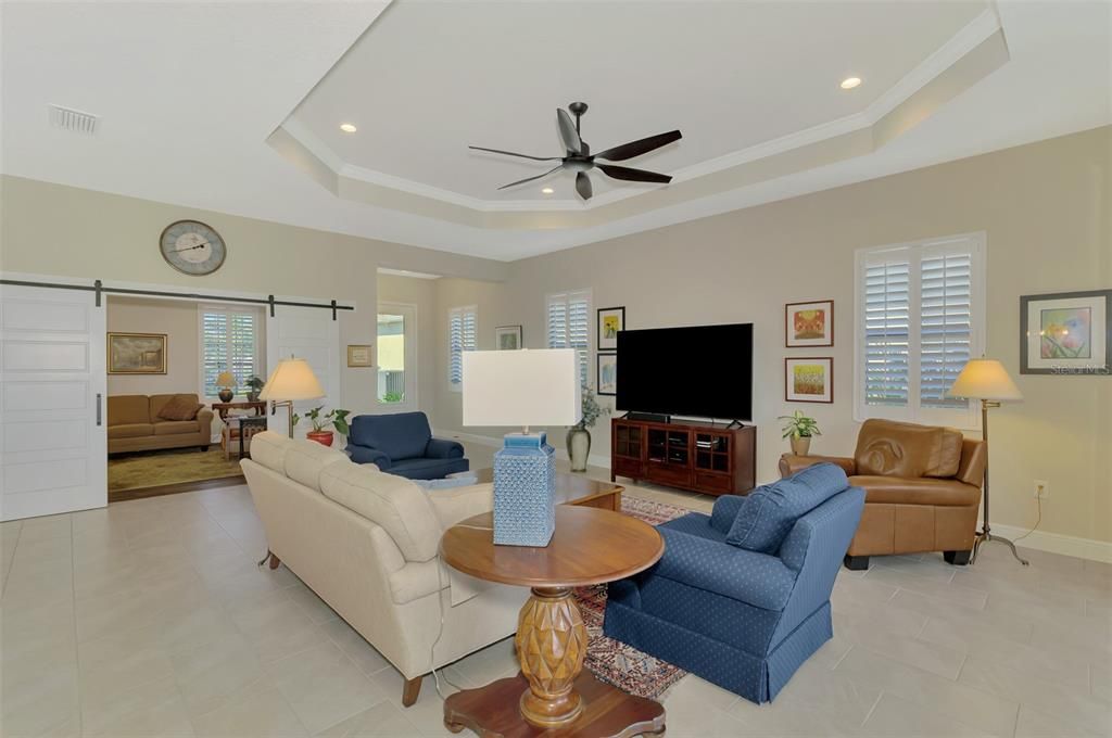 For Sale: $575,000 (3 beds, 2 baths, 2289 Square Feet)