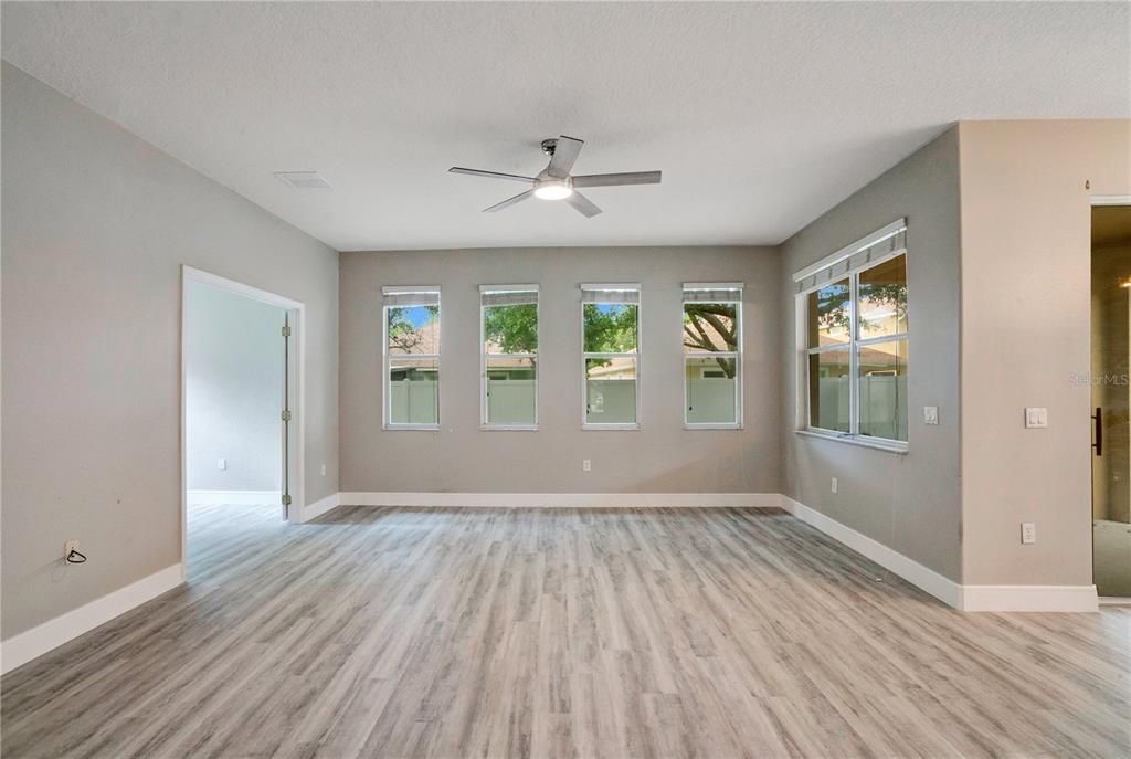 For Sale: $535,000 (4 beds, 3 baths, 2345 Square Feet)