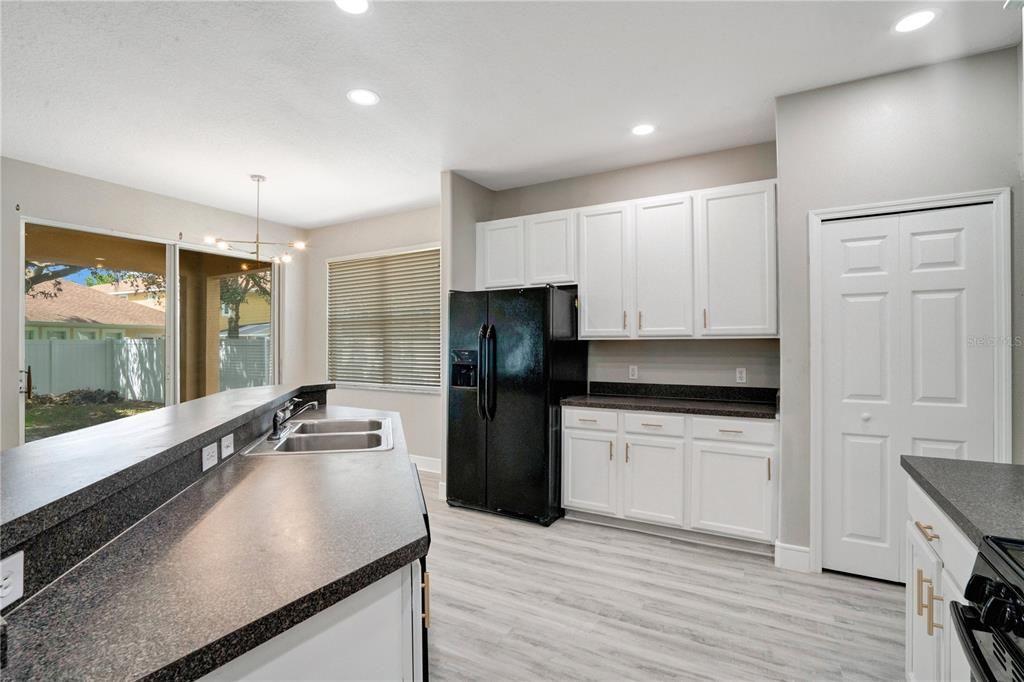 For Sale: $535,000 (4 beds, 3 baths, 2345 Square Feet)