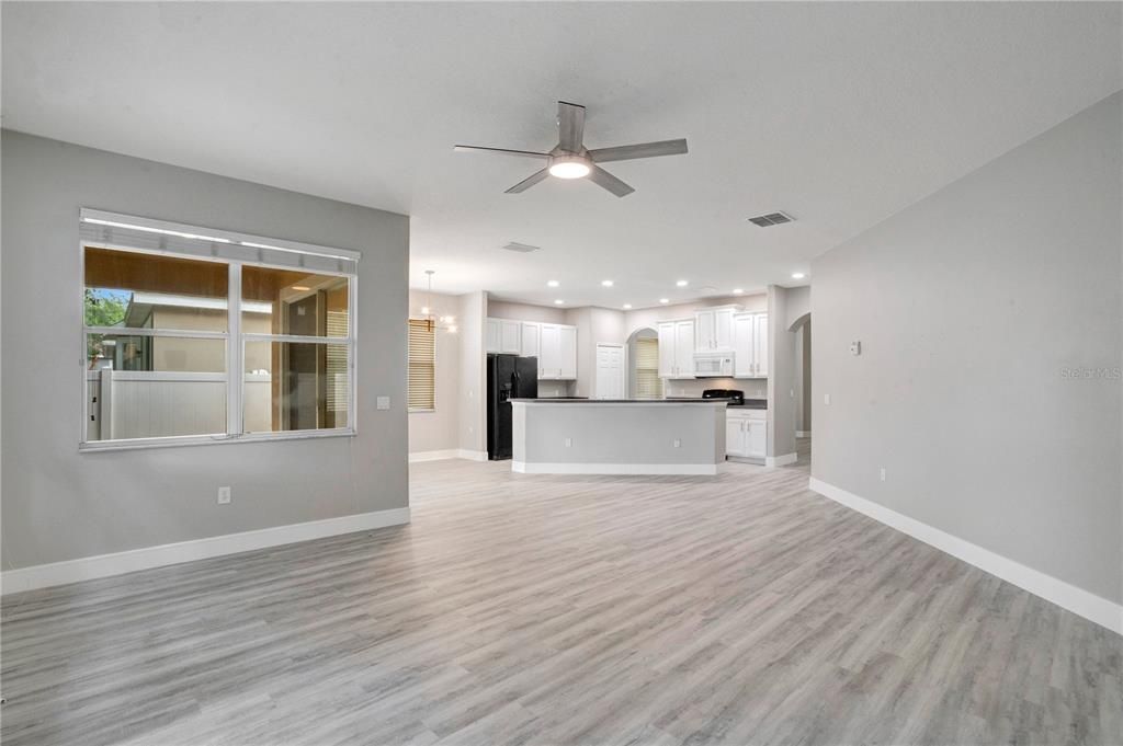 For Sale: $535,000 (4 beds, 3 baths, 2345 Square Feet)