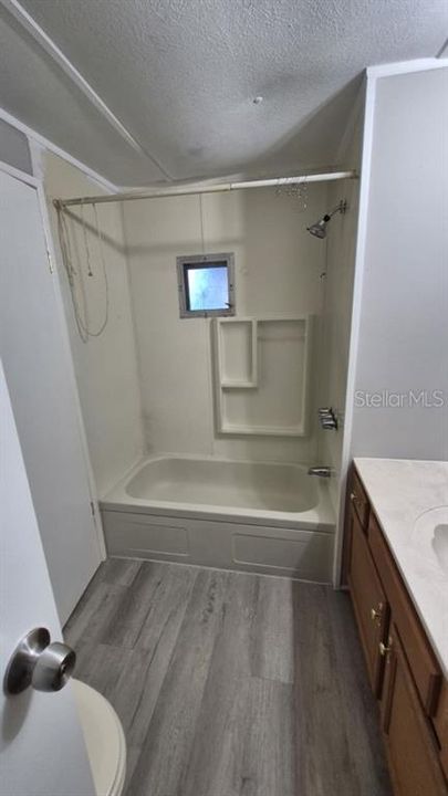 На продажу: $99,999 (3 спален, 2 ванн, 1248 Квадратных фут)