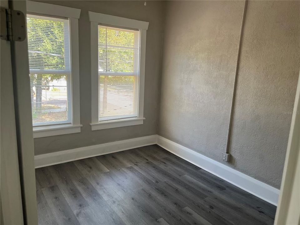 В аренду: $2,000 (2 спален, 1 ванн, 640 Квадратных фут)