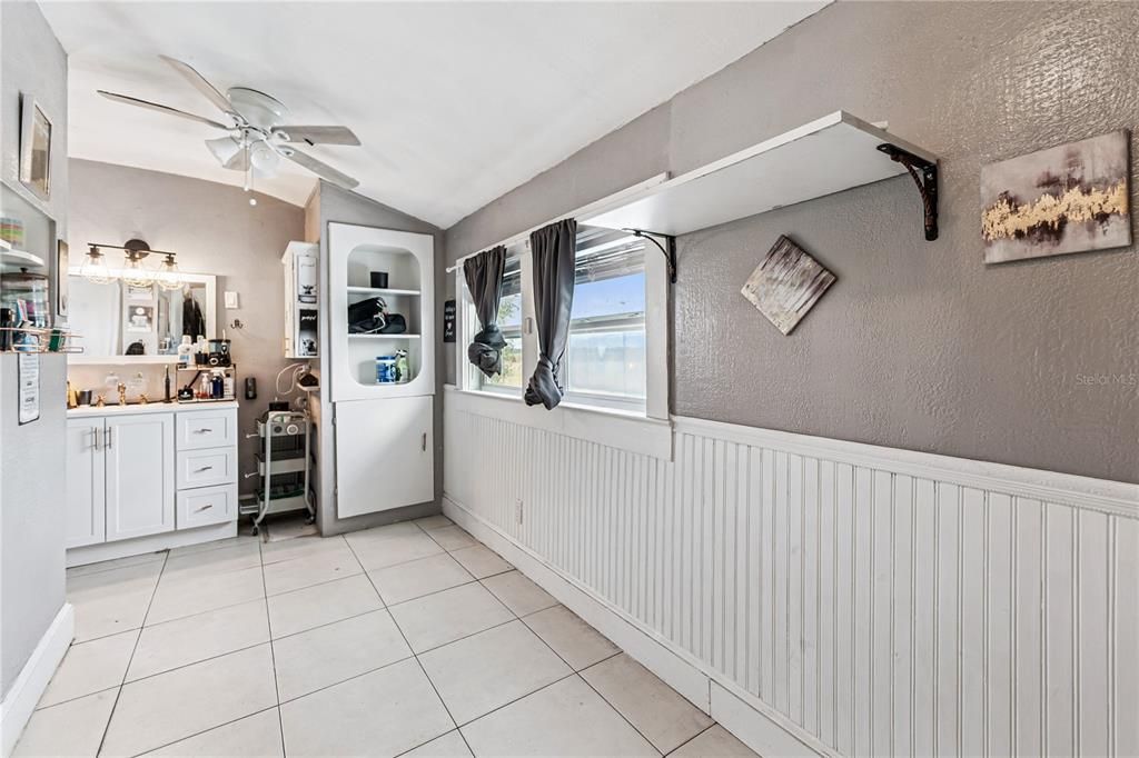 For Sale: $299,000 (5 beds, 3 baths, 1958 Square Feet)