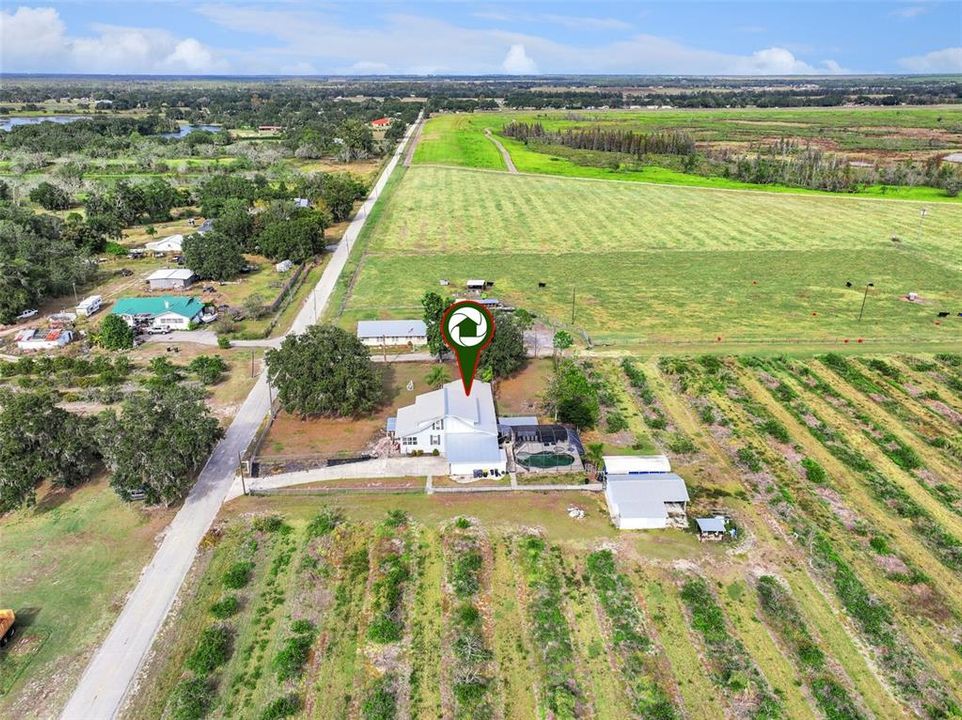 For Sale: $299,000 (5 beds, 3 baths, 1958 Square Feet)