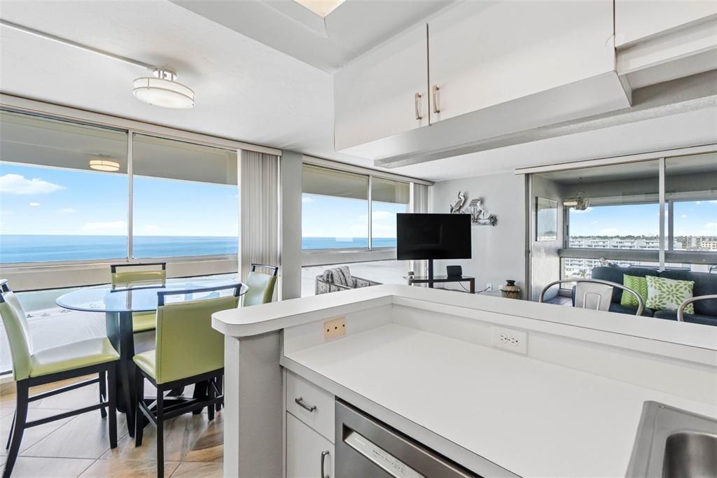 For Sale: $1,750,000 (2 beds, 2 baths, 1300 Square Feet)