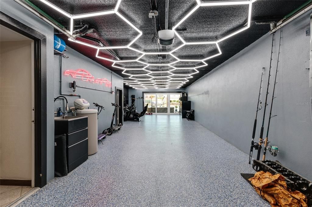 出租: $4,500 (3 贝兹, 3 浴室, 1930 平方英尺)