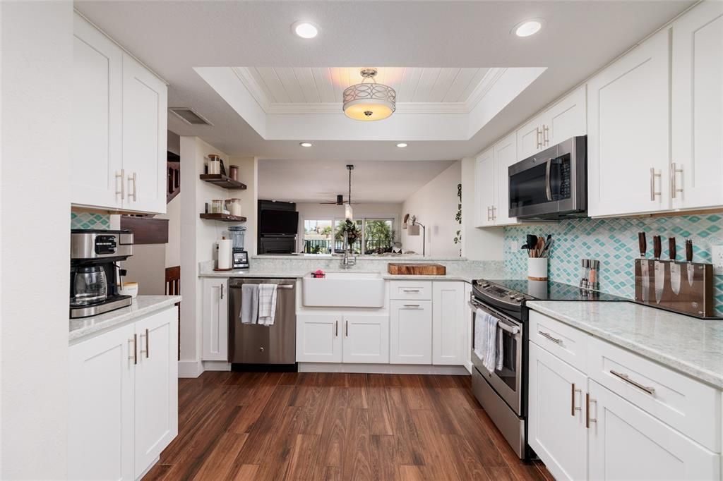 出租: $4,500 (3 贝兹, 3 浴室, 1930 平方英尺)