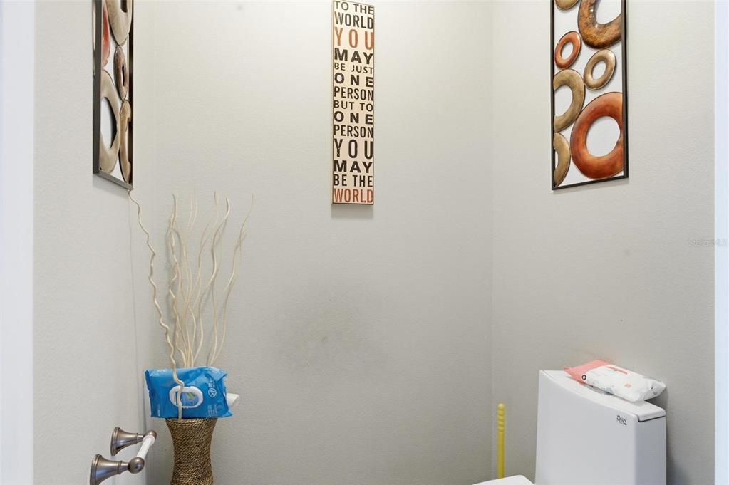 На продажу: $275,000 (3 спален, 2 ванн, 2000 Квадратных фут)