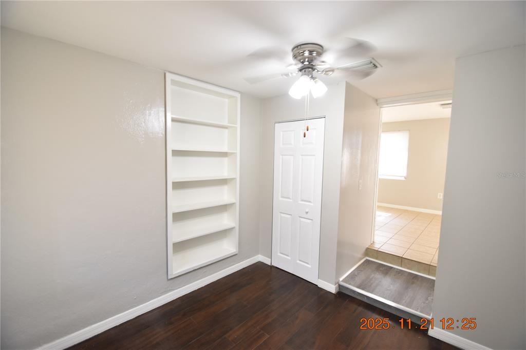 For Rent: $1,895 (3 beds, 2 baths, 1075 Square Feet)