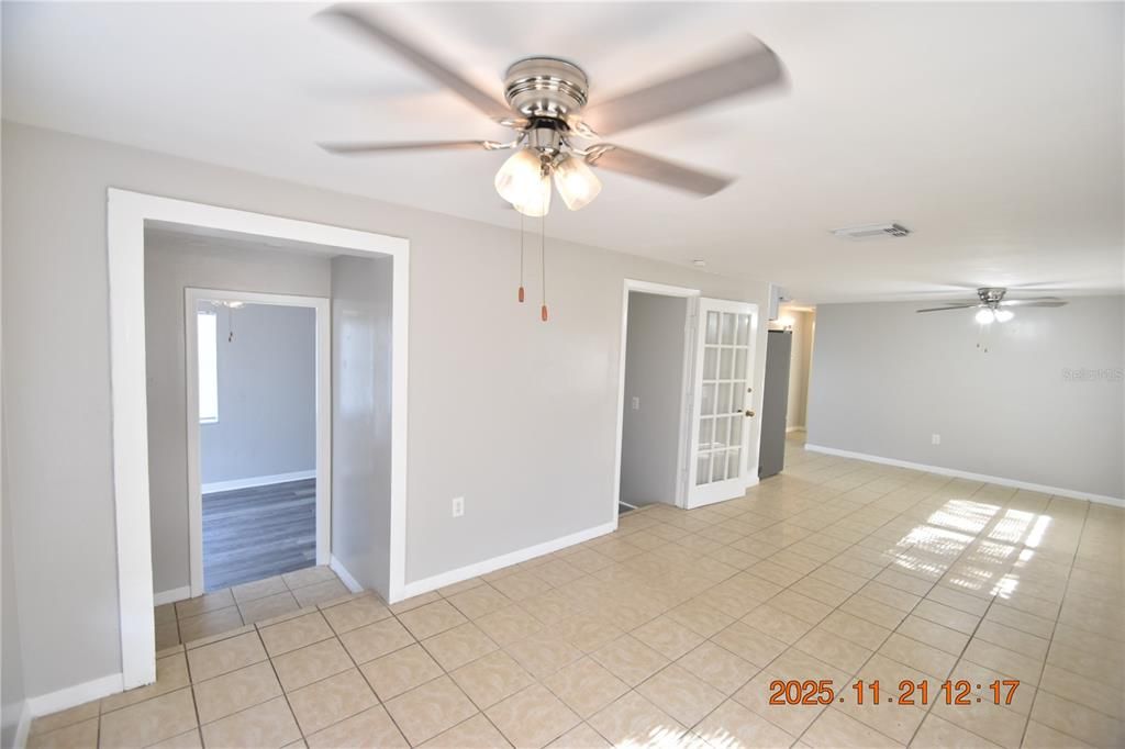 For Rent: $1,895 (3 beds, 2 baths, 1075 Square Feet)