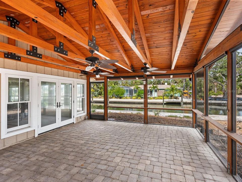 For Sale: $1,250,000 (3 beds, 2 baths, 2080 Square Feet)