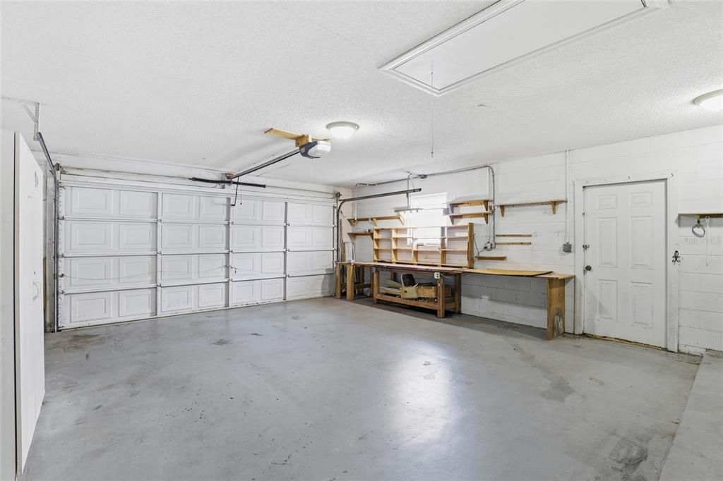 待售: $315,000 (3 贝兹, 2 浴室, 2101 平方英尺)