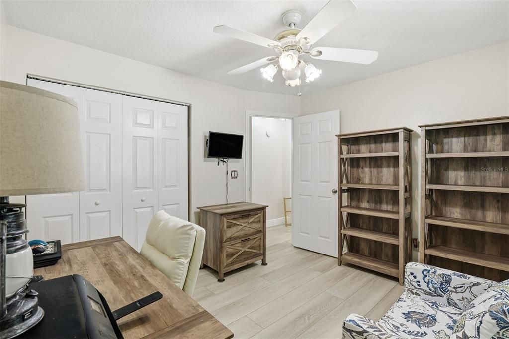 待售: $379,900 (3 贝兹, 2 浴室, 1585 平方英尺)