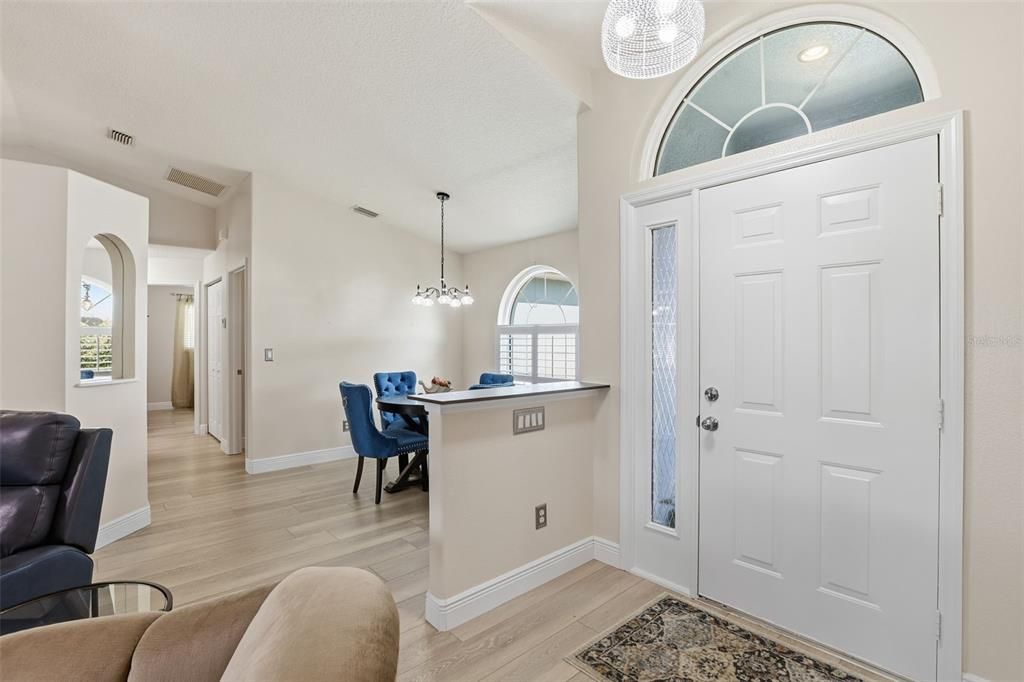 待售: $379,900 (3 贝兹, 2 浴室, 1585 平方英尺)