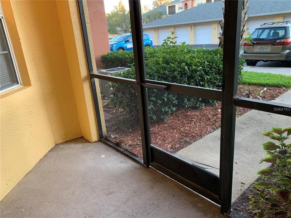 For Rent: $1,650 (2 beds, 2 baths, 999 Square Feet)