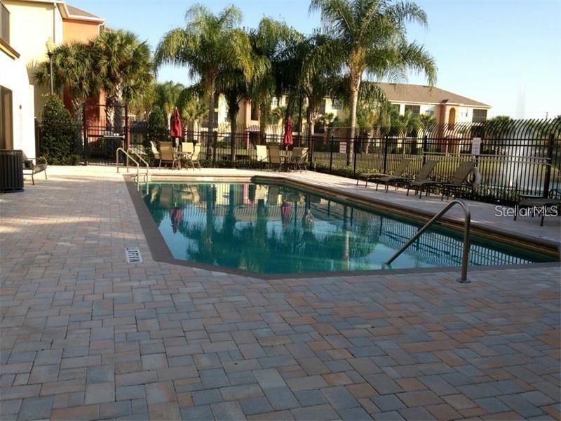 For Rent: $1,650 (2 beds, 2 baths, 999 Square Feet)