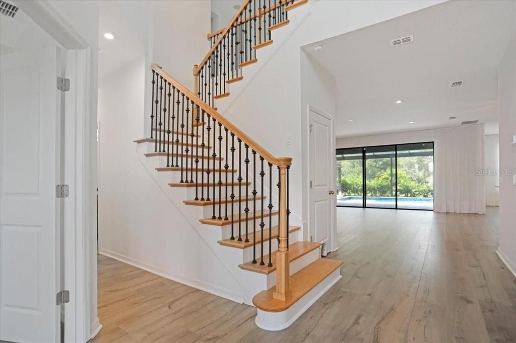 For Rent: $3,500 (5 beds, 4 baths, 3857 Square Feet)