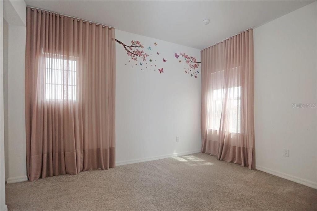 For Rent: $3,500 (5 beds, 4 baths, 3857 Square Feet)