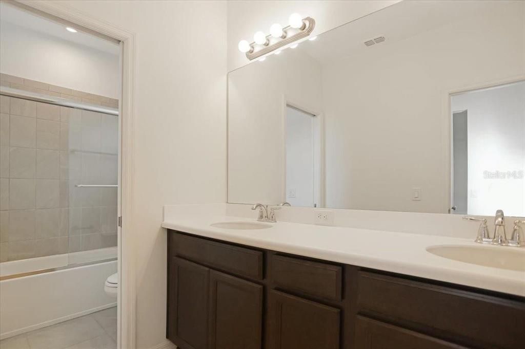 For Rent: $3,500 (5 beds, 4 baths, 3857 Square Feet)