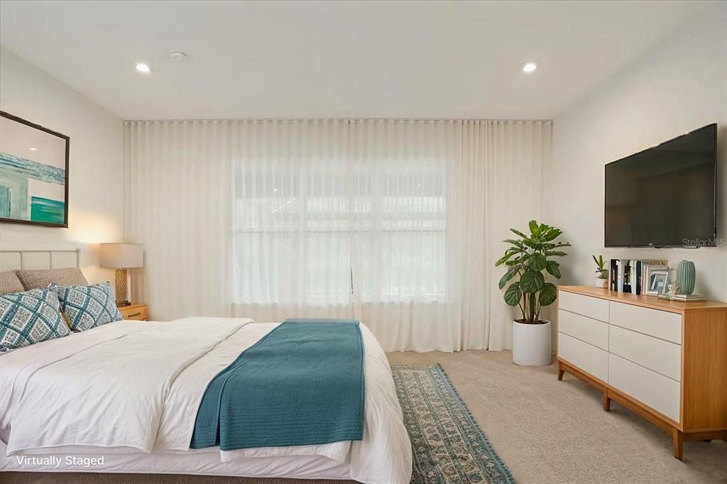 For Rent: $3,500 (5 beds, 4 baths, 3857 Square Feet)