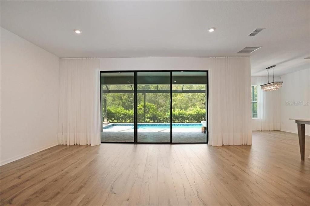 For Rent: $3,500 (5 beds, 4 baths, 3857 Square Feet)