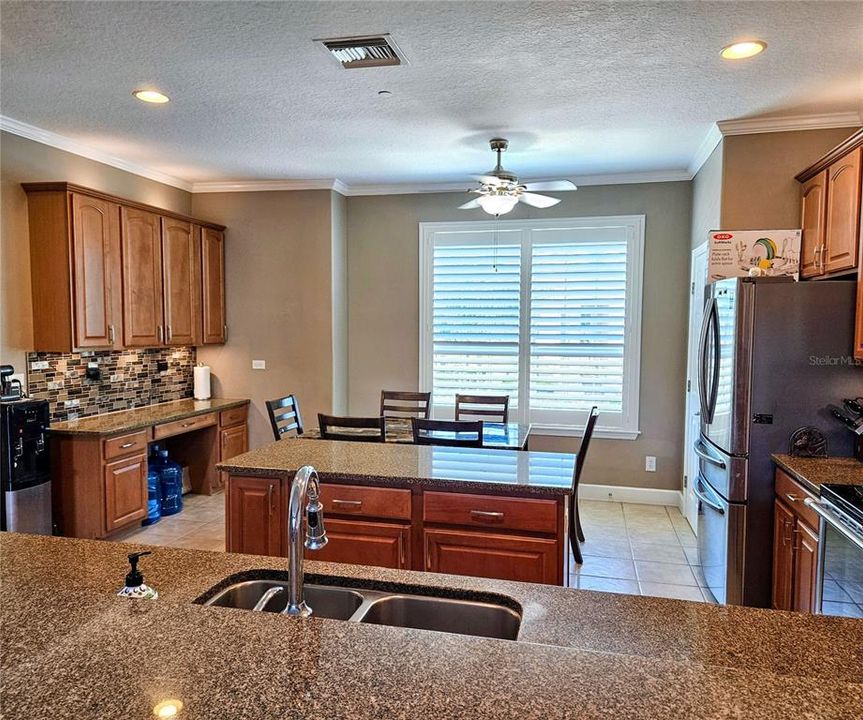 待售: $599,900 (4 贝兹, 2 浴室, 2130 平方英尺)