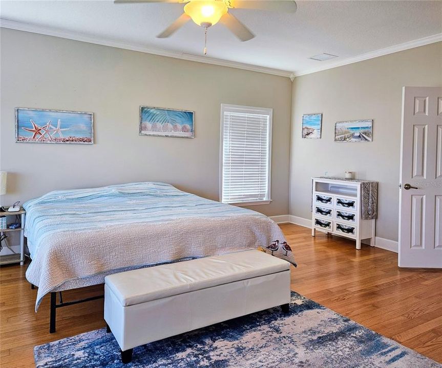 待售: $599,900 (4 贝兹, 2 浴室, 2130 平方英尺)