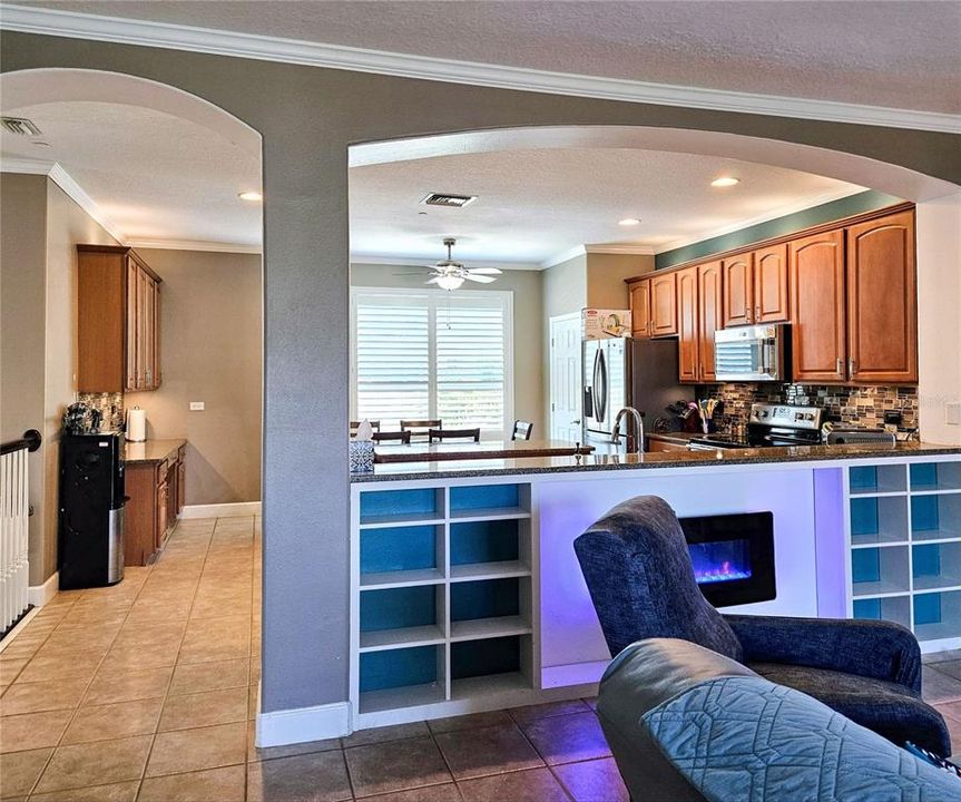 待售: $599,900 (4 贝兹, 2 浴室, 2130 平方英尺)