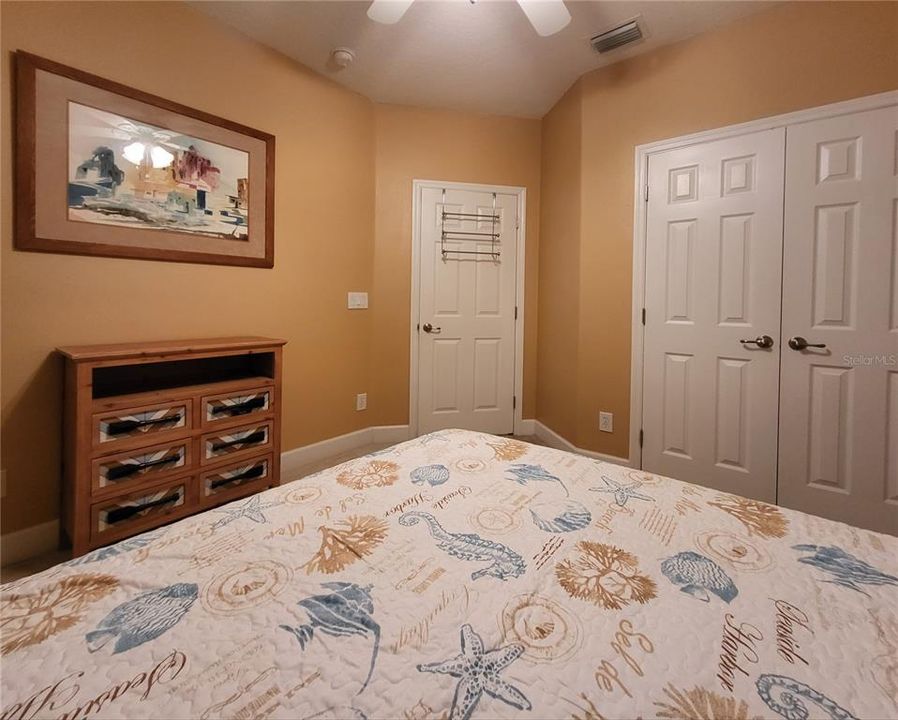 待售: $599,900 (4 贝兹, 2 浴室, 2130 平方英尺)