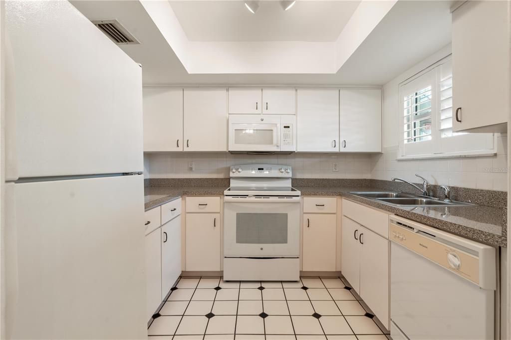 En Venta: $159,900 (2 camas, 2 baños, 1388 Pies cuadrados)