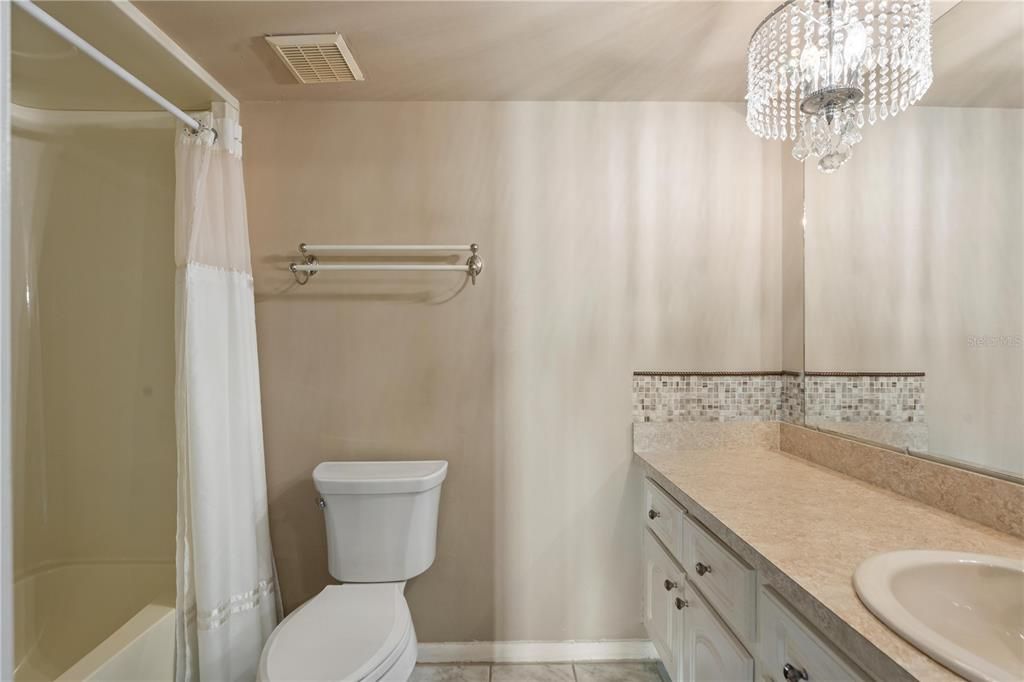 En Venta: $159,900 (2 camas, 2 baños, 1388 Pies cuadrados)