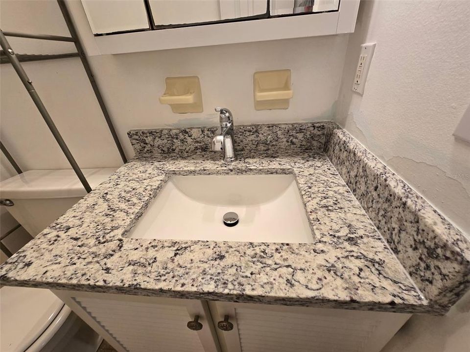 For Sale: $329,000 (2 beds, 2 baths, 1288 Square Feet)