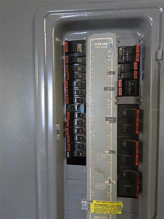 For Sale: $329,000 (2 beds, 2 baths, 1288 Square Feet)