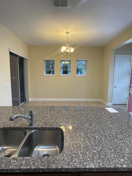 В аренду: $2,750 (3 спален, 2 ванн, 1647 Квадратных фут)