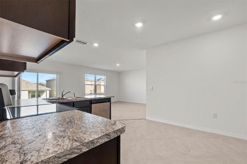 En Renta: $1,745 (3 camas, 2 baños, 1426 Pies cuadrados)