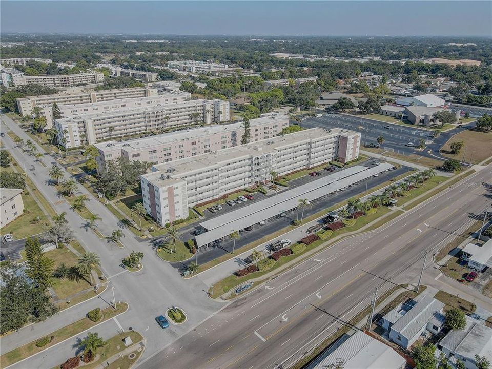 На продажу: $125,000 (2 спален, 1 ванн, 1125 Квадратных фут)