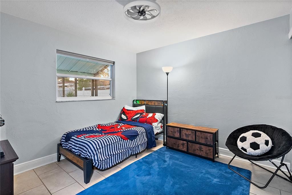 For Sale: $445,000 (3 beds, 2 baths, 1060 Square Feet)