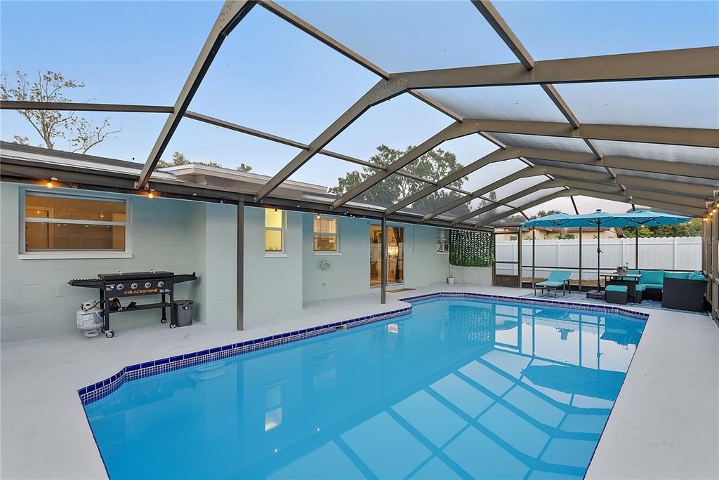 For Sale: $445,000 (3 beds, 2 baths, 1060 Square Feet)