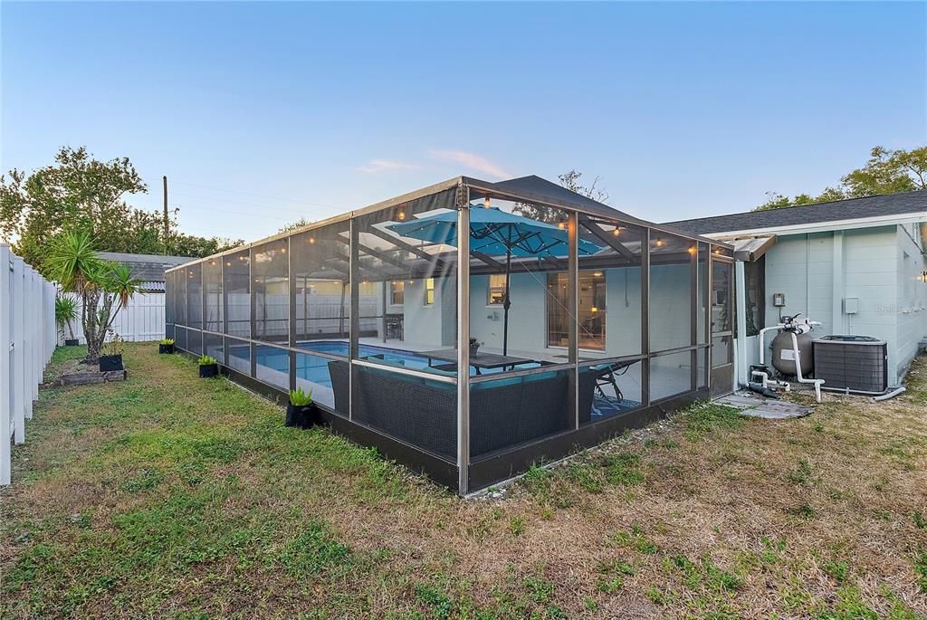 For Sale: $445,000 (3 beds, 2 baths, 1060 Square Feet)