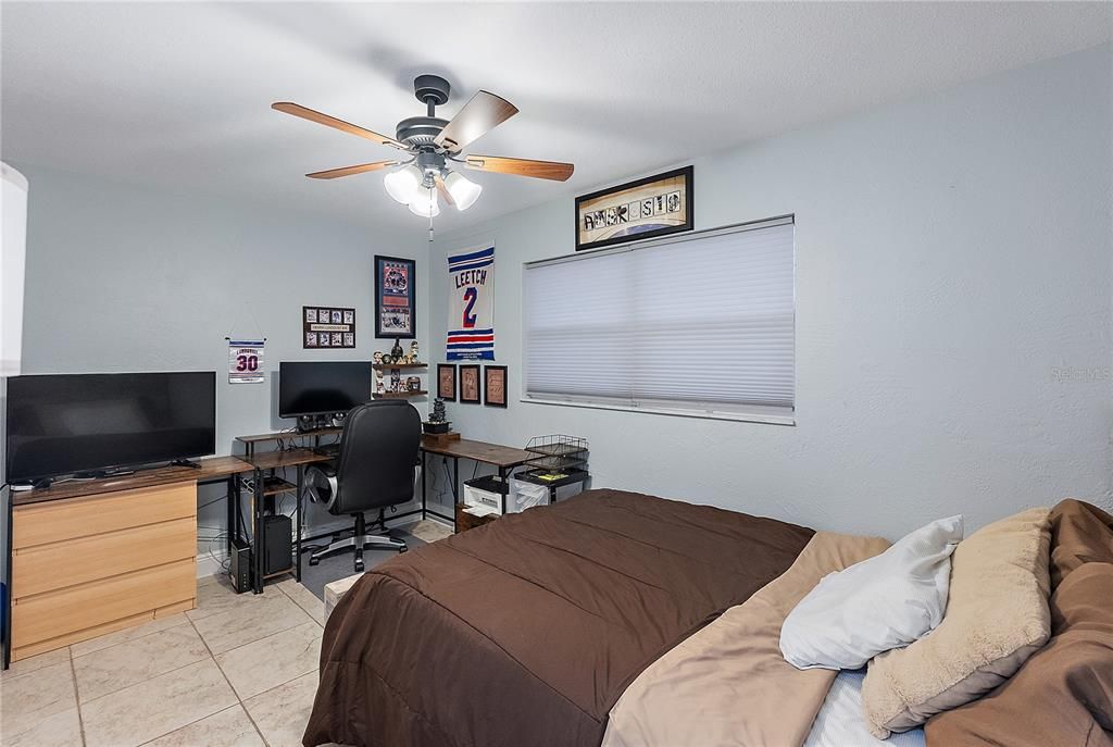 For Sale: $445,000 (3 beds, 2 baths, 1060 Square Feet)