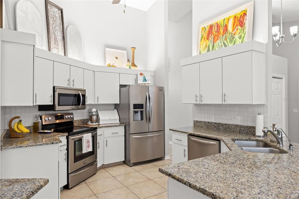 En Venta: $575,000 (3 camas, 2 baños, 2368 Pies cuadrados)