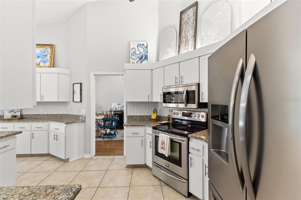 En Venta: $575,000 (3 camas, 2 baños, 2368 Pies cuadrados)