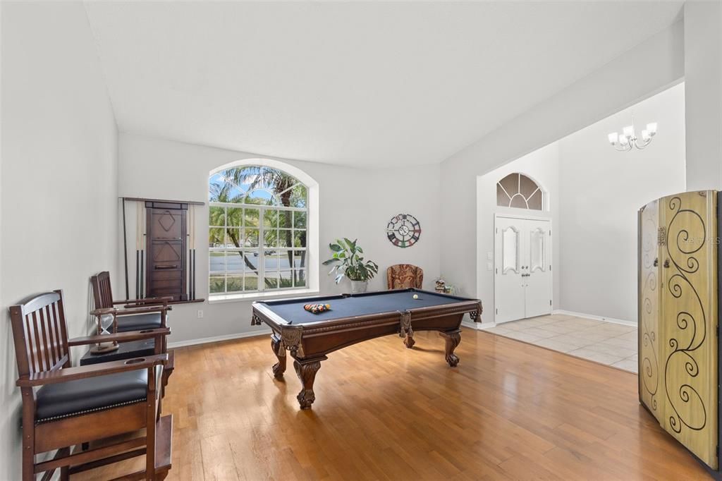 En Venta: $575,000 (3 camas, 2 baños, 2368 Pies cuadrados)