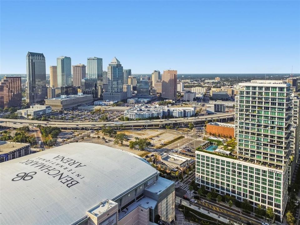 For Rent: $19,000 (2 beds, 2 baths, 1868 Square Feet)