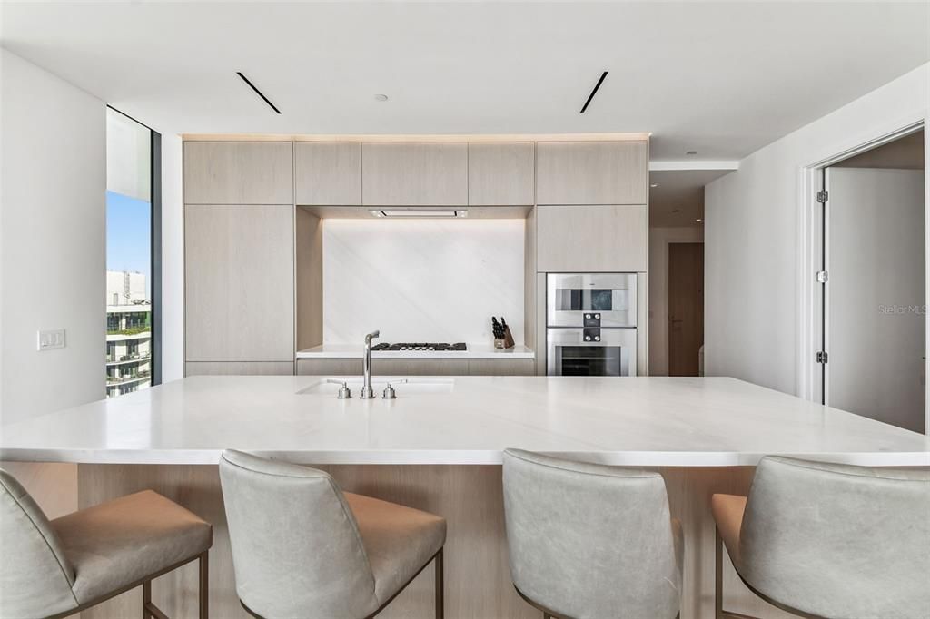 For Rent: $19,000 (2 beds, 2 baths, 1868 Square Feet)