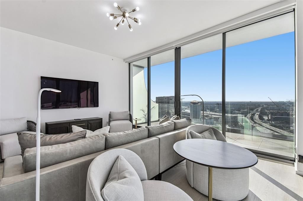 For Rent: $19,000 (2 beds, 2 baths, 1868 Square Feet)