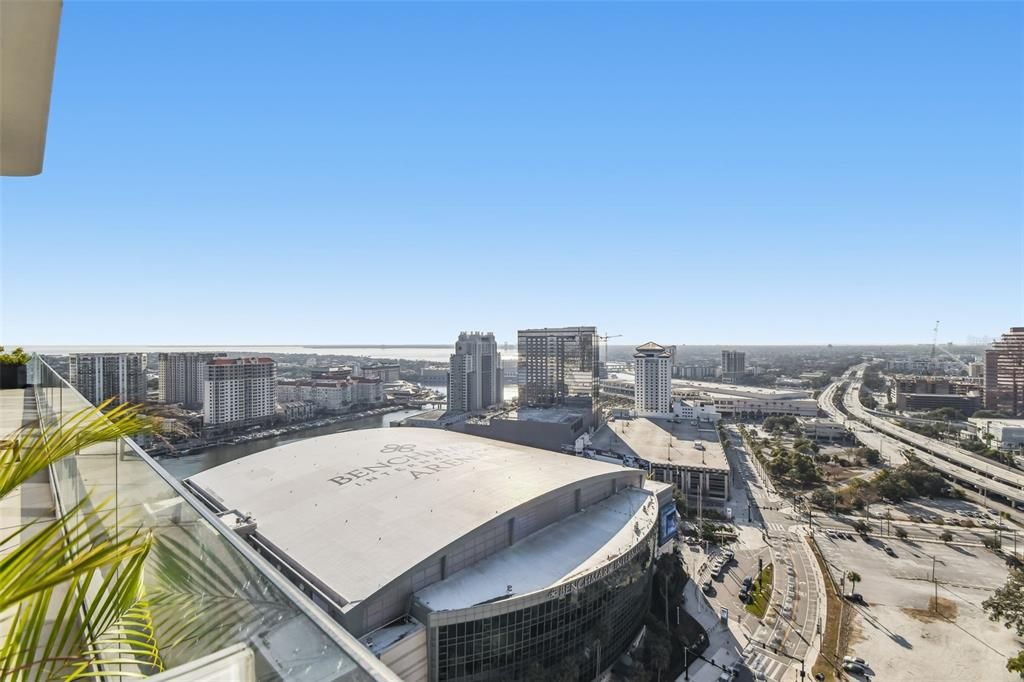 For Rent: $19,000 (2 beds, 2 baths, 1868 Square Feet)