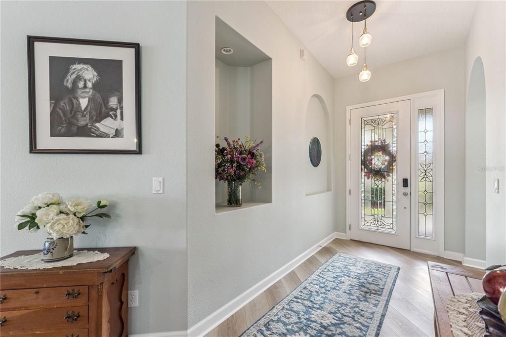 En Venta: $524,999 (3 camas, 2 baños, 2101 Pies cuadrados)