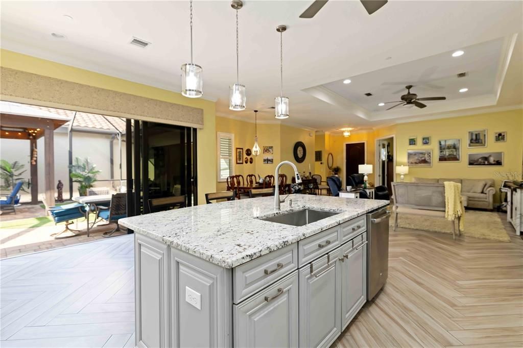 待售: $1,115,000 (2 贝兹, 2 浴室, 2152 平方英尺)